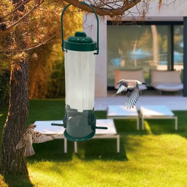 Eichhörnchensicherer Vogelfutterspender