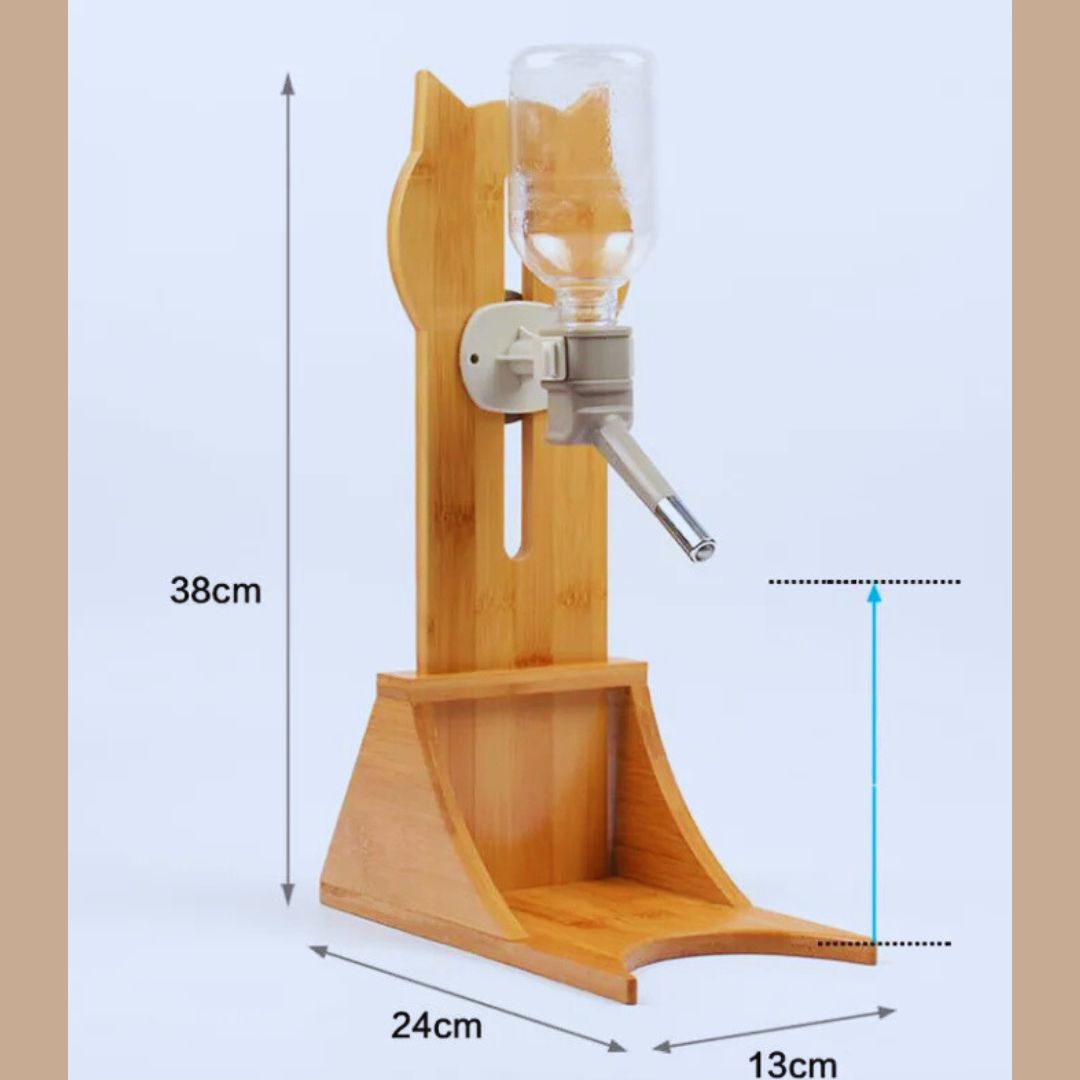 Wasserspender für Katzen und Hunde – Automatischer Trinker mit Flasche und Holzständer
